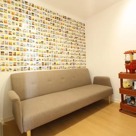 Bairro Alto In A Polaroid - Party In Apartman Lisboa