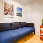 Apartamento Bairro Alto In A Polaroid - Party In