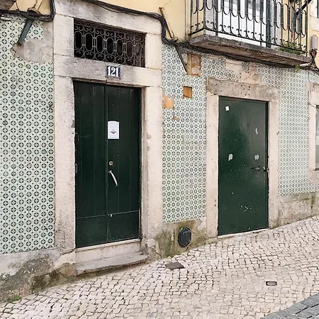 Bairro Alto In A Polaroid - Party In Apartman