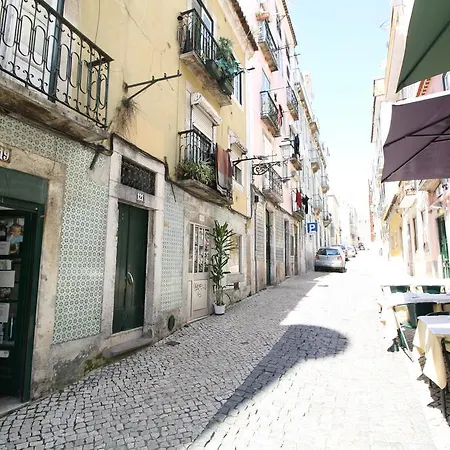 Bairro Alto In A Polaroid - Party In Apartament Lizbona