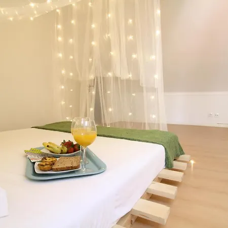 Bairro Alto In A Polaroid - Party In 公寓 Lisboa